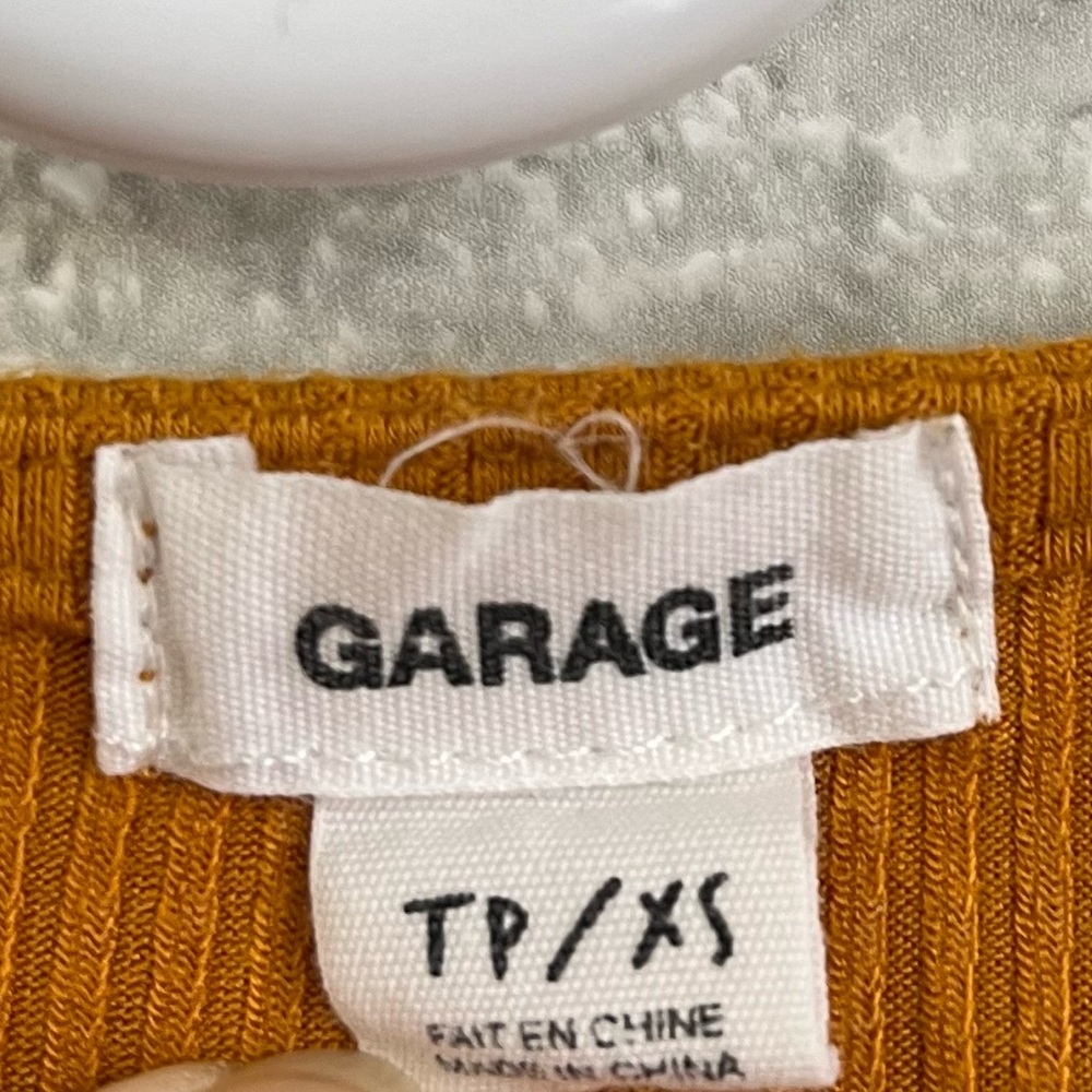Cropped Tee - Picture 3 of 3